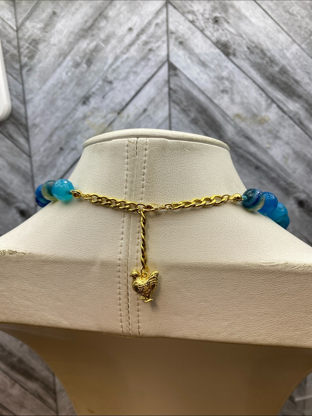 Blue Banded Agate Beaded Necklace 18 inch hand knotted Aprilsplace - Picture 2 of 5